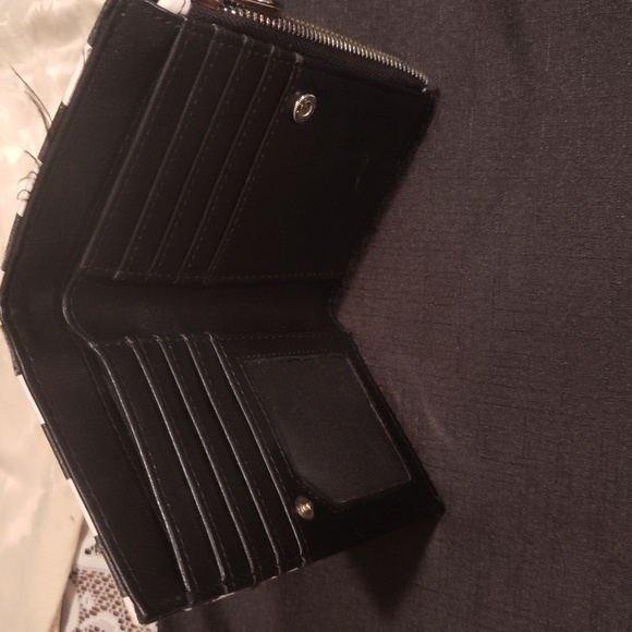 Wallet - Picture 4 of 4
